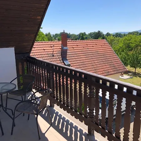 Pupos Apartamento Szigliget