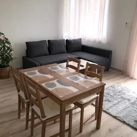 Apartment Pupos
