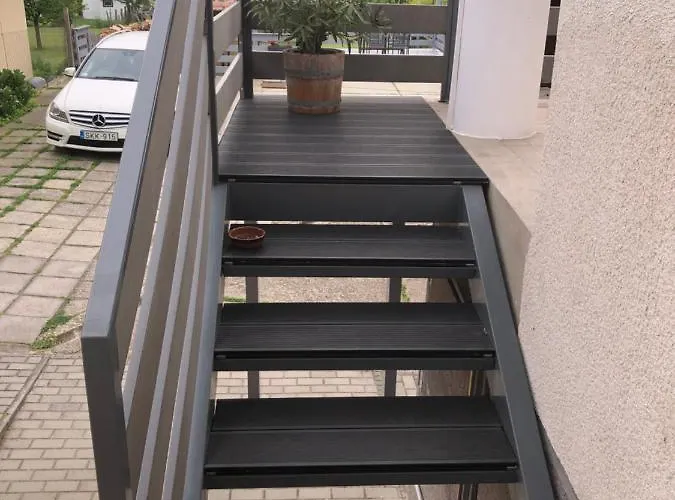 Pupos Lägenhet Szigliget